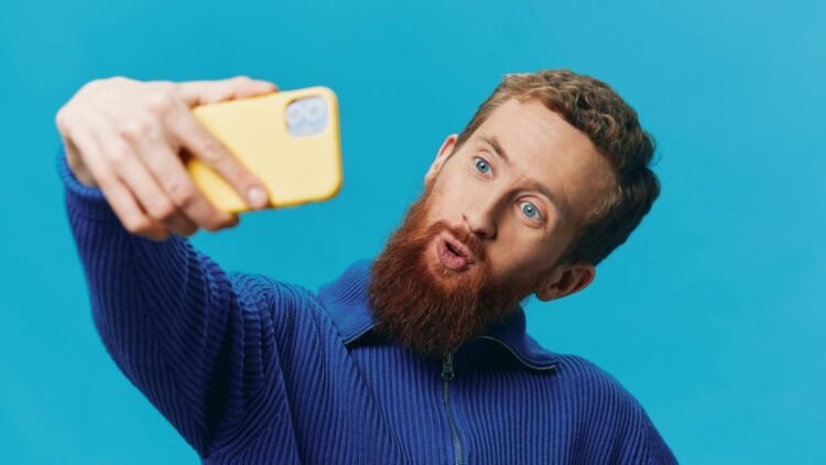 How to Analyze Ads That Make You Stop Scrolling — and Apply Them to Your Own Offers