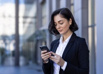 An Ultimate Guide to SMS Short Codes: How to Get Started