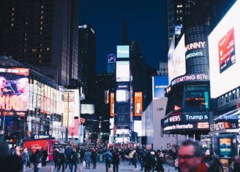 Building Effective Influencer PR Strategies in AdTech