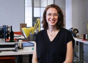 Combining technology, education, and human connection to improve online learning | MIT News