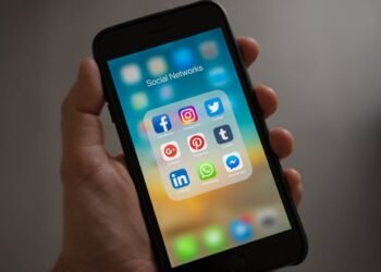 A Guide for Using Social Media to Pay Off Your Debt Faster