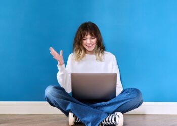 How to Research Your Target Market in 5 Quick Coffee Break Moves