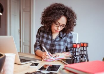 How To Work From Home Effectively During The Pandemic