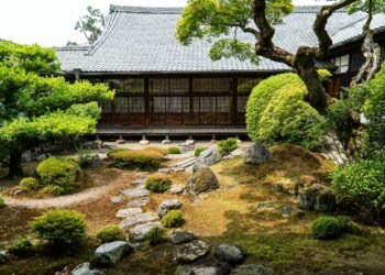 Building a Plain Seq2Seq Model for Language Translation