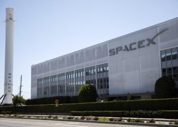 Former SpaceX manager alleges harassment, retaliation, and security violations in lawsuit