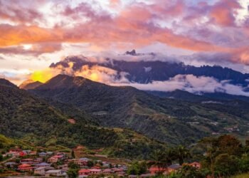 Explore Kinabalu Park and more UNESCO World Heritage Sites