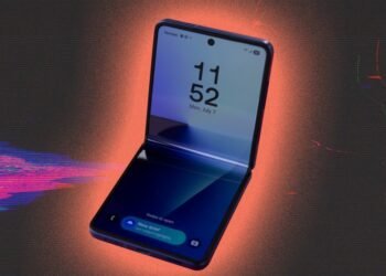 Revenge of the flip phone