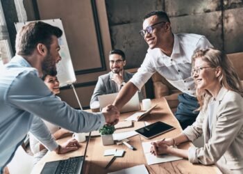 How to Build a B2B Influence Engine From Within with Employees – TopRank® Marketing