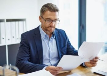 Do You Need A Fractional CMO|CRO on Your Leadership Team?