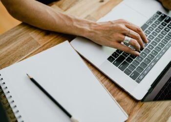 A Guide for Marketing Shade Solutions on Social Media Channels