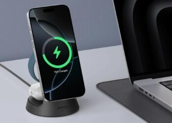 This Anker 3-in-1 wireless charging station is 30 percent off right now