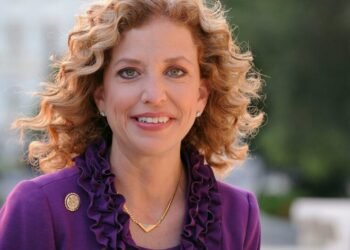 Debbie Wasserman Schultz Remains Divisive Figure