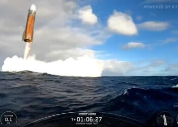 SpaceX’s Starship deploys its payload for the first time