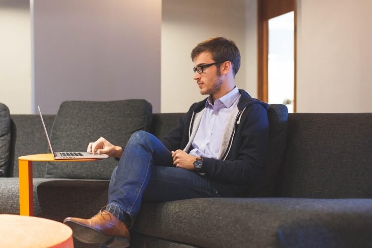 Why Do Most Tech Blogs Fail to Connect? How to Fix It