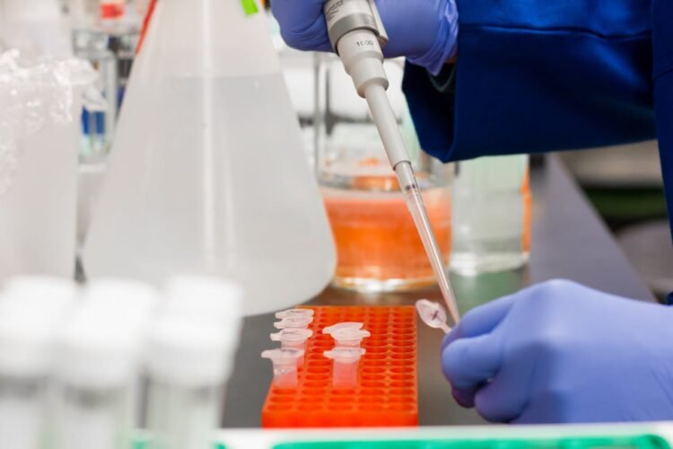 Crisis Management in Health Tech: A Leadership Guide For AI-Driven Medicine