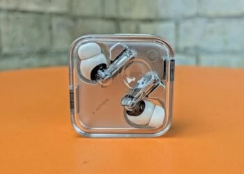 Nothing’s Ear 3 buds have a walkie-talkie style ‘super mic’