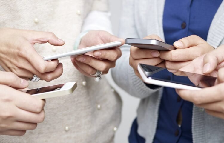 Mass Texting Service for Nonprofits: Best Options in 2025