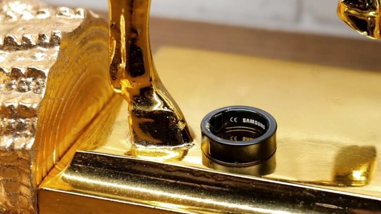 YouTuber reports battery swelling caused Galaxy Ring to get stuck on his finger