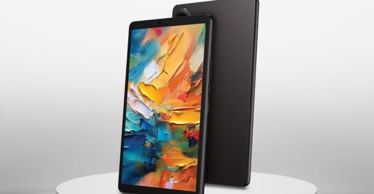 TCL’s 8-inch Nxtpaper tablet could lure you away from the color Kindle