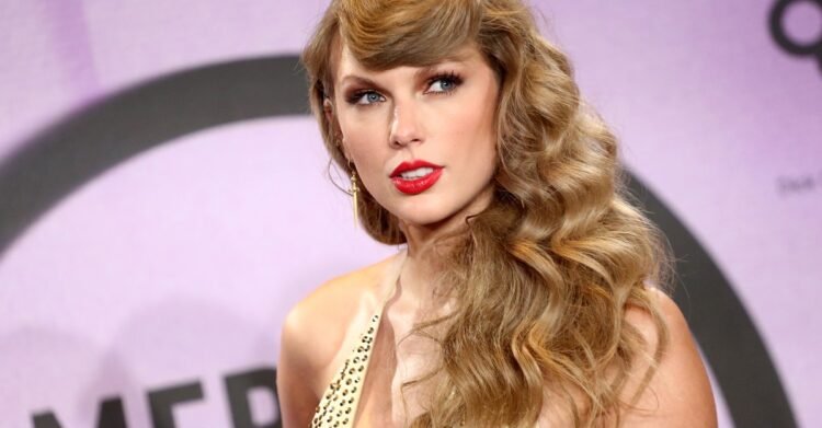 Universal and Warner Music close in on AI licensing deals with Google, Spotify, and startups Udio and Suno