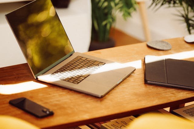 4 Social Media Strategies to Grow a Senior Home Care Business