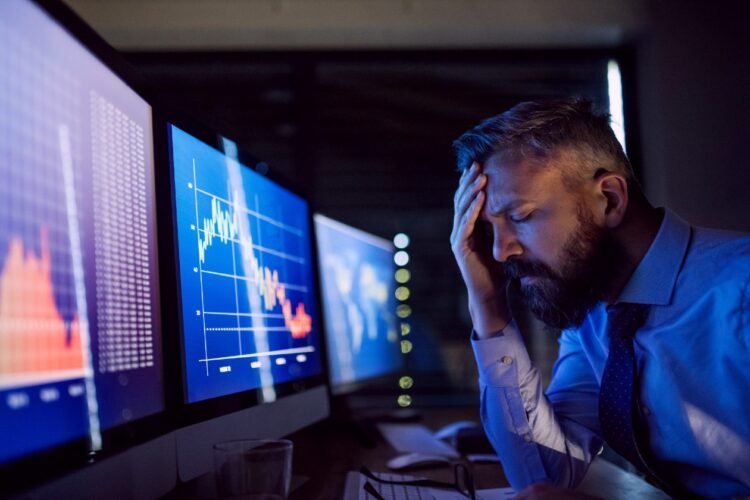 The 7 Worst Ways to Spend End-of-Year B2B Marketing Budget and What to Do Instead – TopRank® Marketing