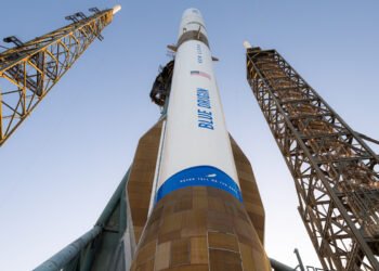 Blue Origin scrubs second New Glenn launch, will try again November 12