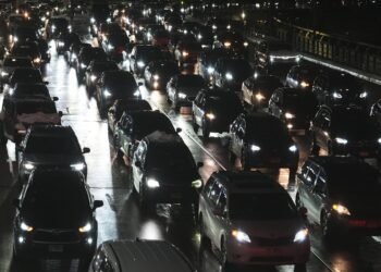 US Department of Transportation doubles down on gas, cuts fuel efficiency standards