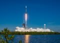 SpaceX gets FCC approval to launch 7,500 more Starlink satellites