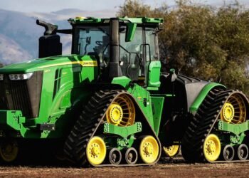 The Latest Repair Battlefield Is the Iowa Farmlands—Again