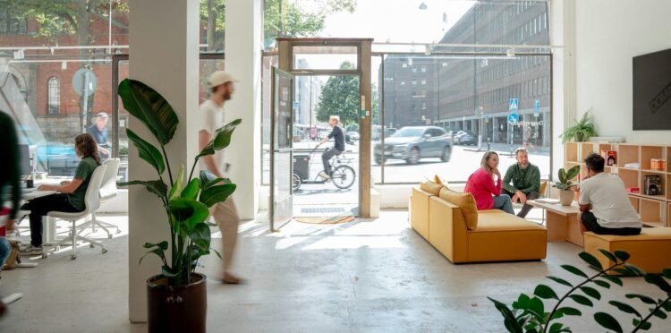 How to Choose the Right SEO Company for AI Visibility?