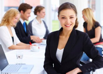 GiveWise Expands GiveGenius to Help Canadian Charities Unlock More Strategic Giving