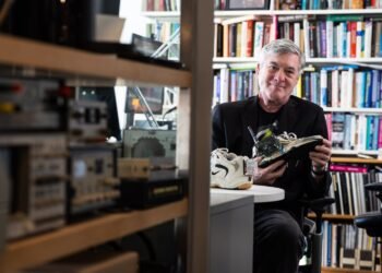 How Joseph Paradiso’s sensing innovations bridge the arts, medicine, and ecology | MIT News