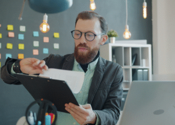 What Are Pillar Pages in SEO & How To Create Them Step-By-Step