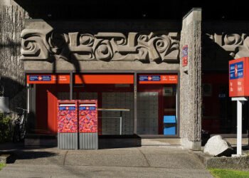 Canada Post signs new agreement with Western Union