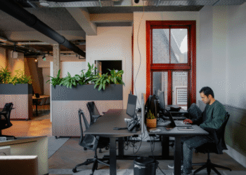 What Is EEAT & How to Adhere To It With AI Content?