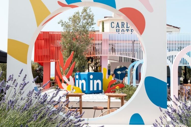 Meet Danielle Damiano Medeiros of LinkedIn