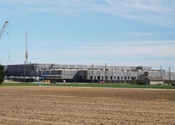 Inside the fight over America’s data centers