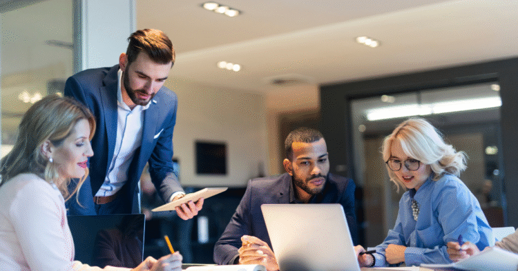 B2B Buyer Journey Mapping for Customers’ Needs