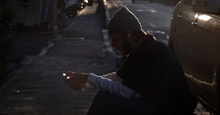 Internet Starts to Return in Iran After 3-Month Blackout