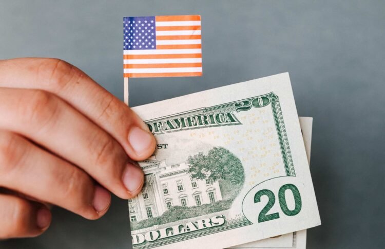 How PACs and Super PACs Use SMS for Political Fundraising