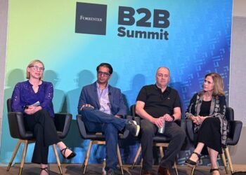 AI Leads B2B Buyer Discovery, But Authentic Content Earns Their Trust – Forrester B2B Summit – TopRank® Marketing