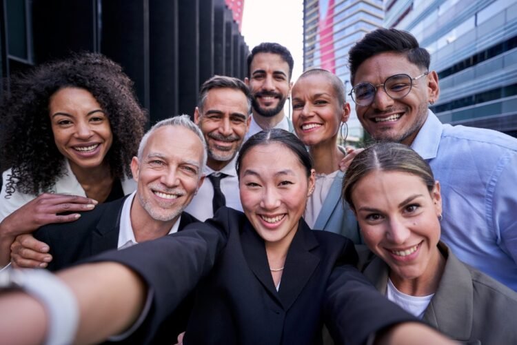 32 B2B Social Media Marketing Influencers from Top B2B Brands – TopRank® Marketing