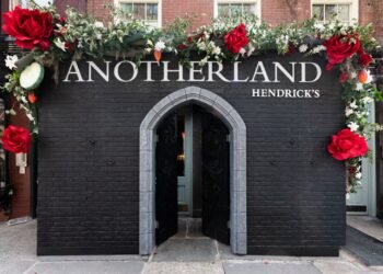 Hendrick’s Anotherland is a Theatrical Spectacle Built for Exploring