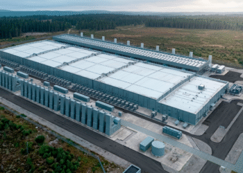 Google invests in its first data center in Sweden.