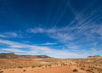 Researchers Are Developing Textiles That Can Produce Drinking Water From The Air