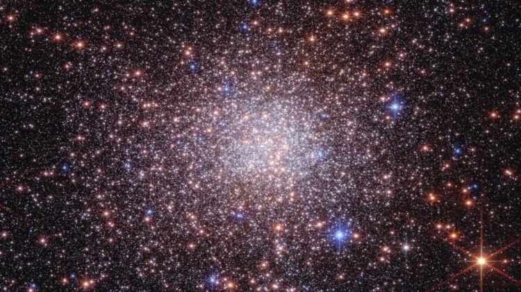 The Webb Telescope Has Captured Its First ‘Bulge Fossil Fragment’