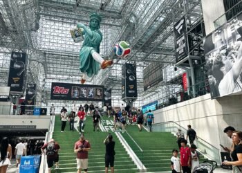 5 Big Experiential Themes from Fanatics Fest 2026