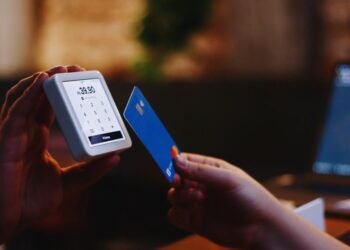 Comparing Per-Transaction Fees Across Different Types of Payment Processors