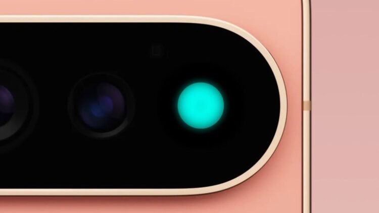 Pixel 11 Pro HiLight: Stay updated, screen-free
